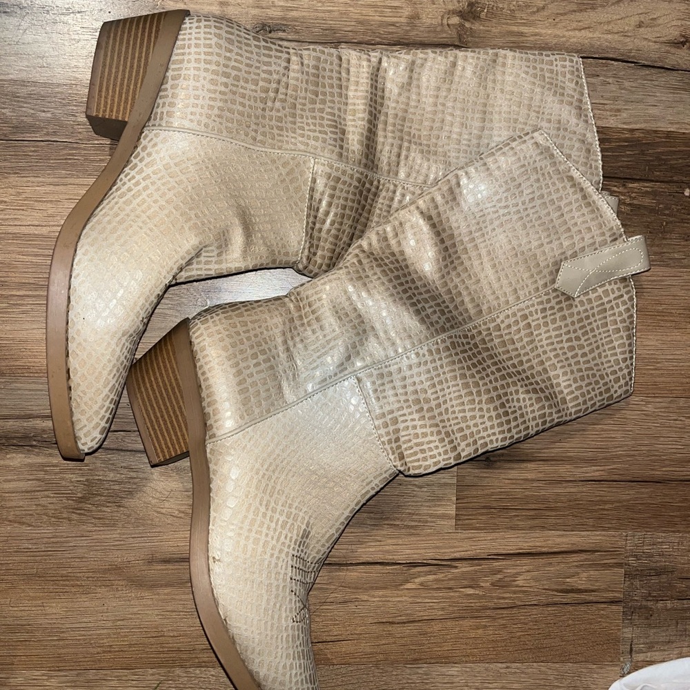 Women's Cream Croc-Embossed Boots worn once!